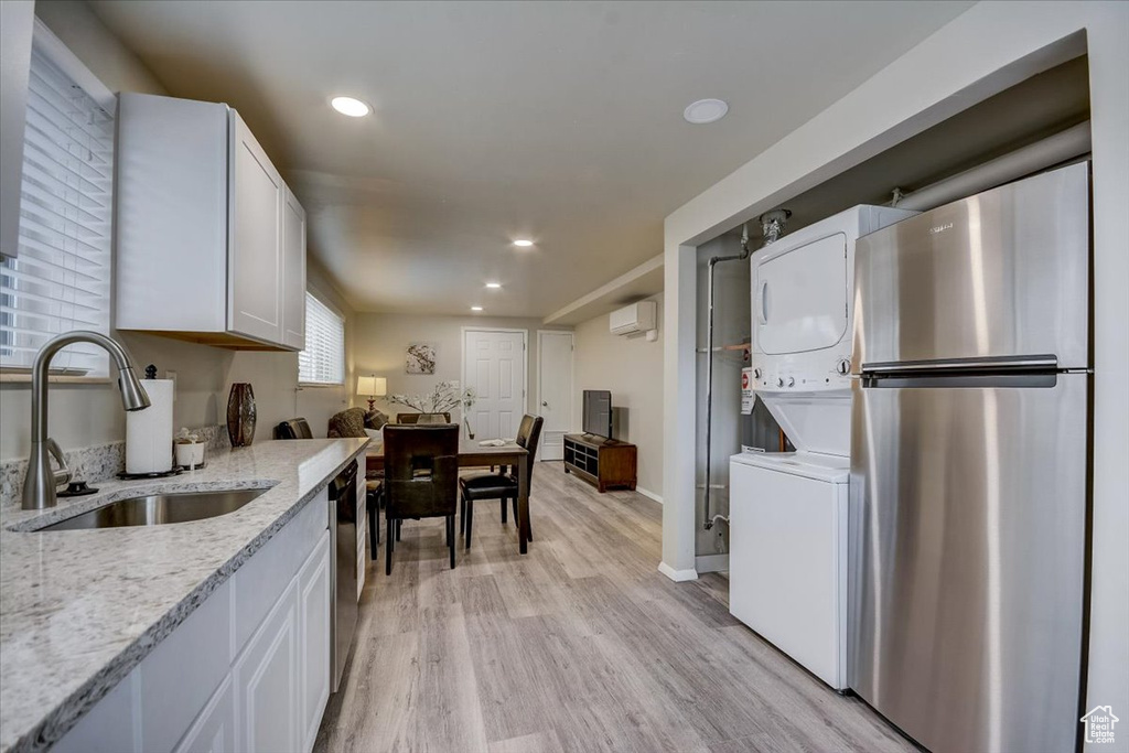 Photo 2 for MLS #2107511 at 554 S Douglas St