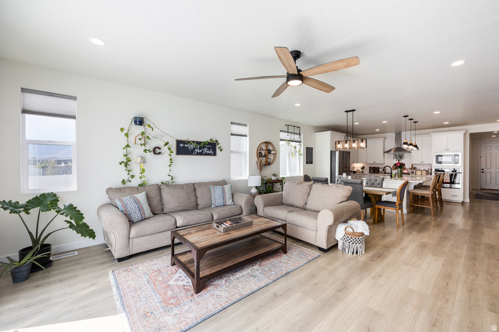 1074 E BLAZING SUN DR. #326 Eagle Mountain, UT 84005