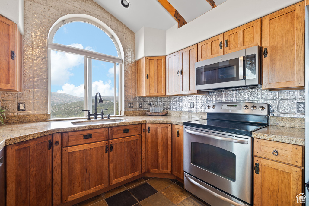 14390 S SHAGGY MOUNTAIN RD Herriman, UT 84096