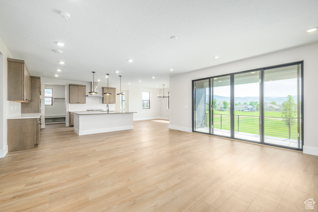 Photo 7 for MLS #2107532 at 2742 E Hayloft Ln #211