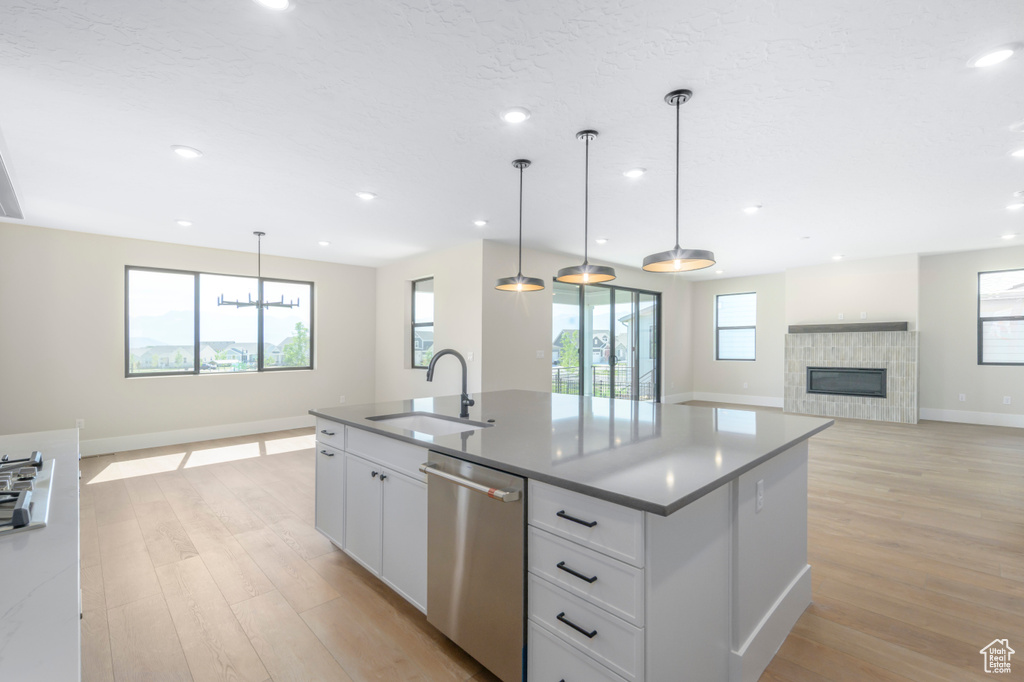 Photo 11 for MLS #2107532 at 2742 E Hayloft Ln #211