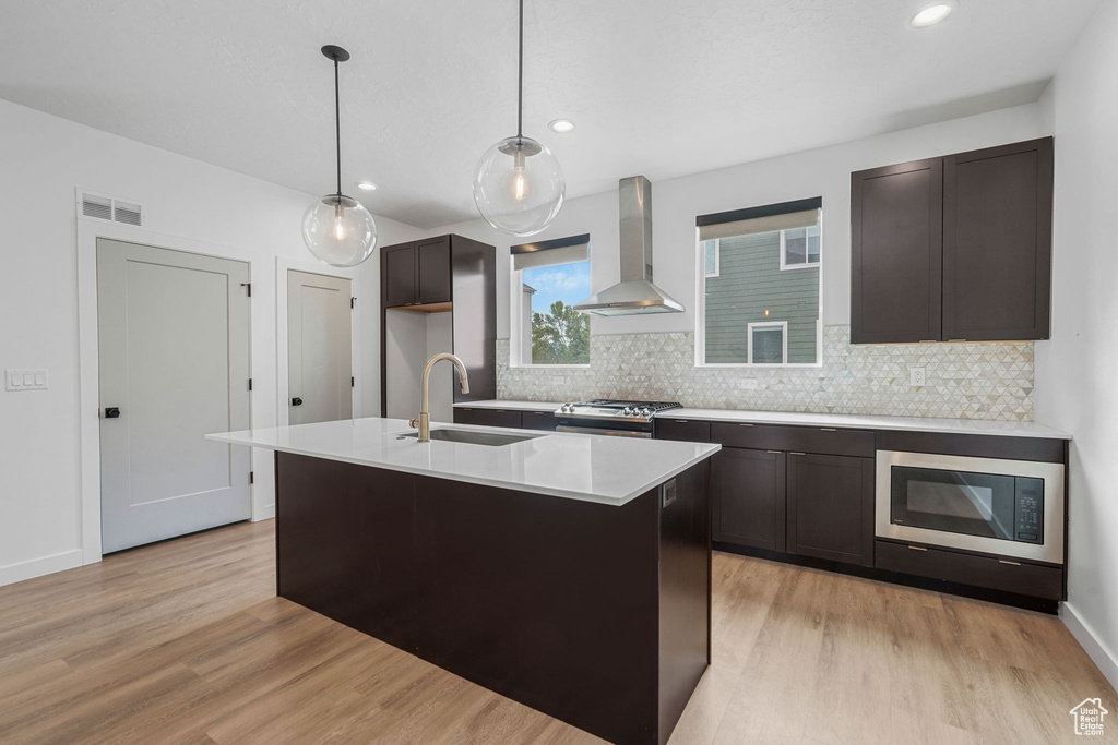 Photo 11 for MLS #2107535 at 473 E Alice Way
