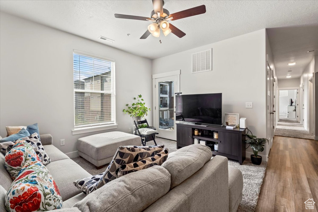 Photo 6 for MLS #2107546 at 1958 N 3330 West #C204