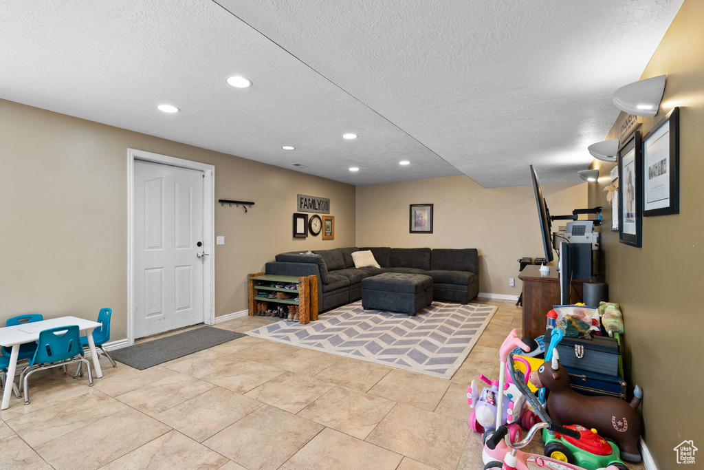 8859 S LONG DR West Jordan, UT 84088