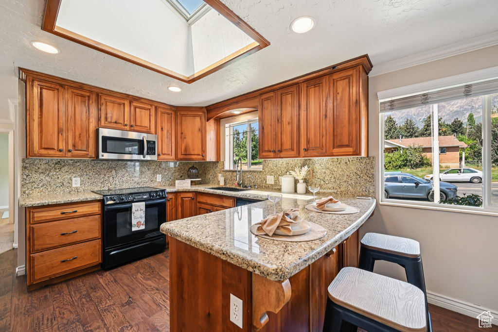 Photo 5 for MLS #2107553 at 769 W 3650 North