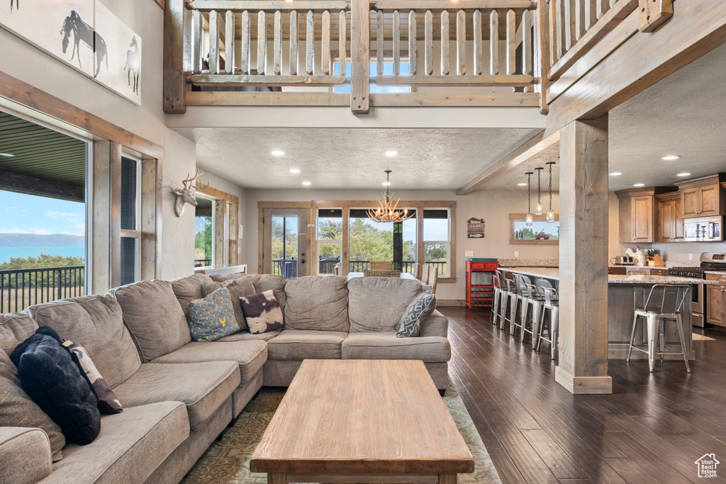 Photo 6 for MLS #2107562 at 191 Chalet Cir