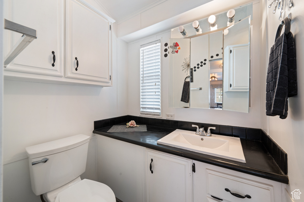 Photo 10 for MLS #2107584 at 1160 E Telegraph St #130