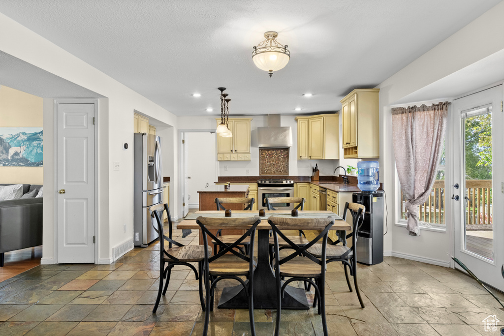 1199 E TIGER EYE DR Sandy, UT 84094