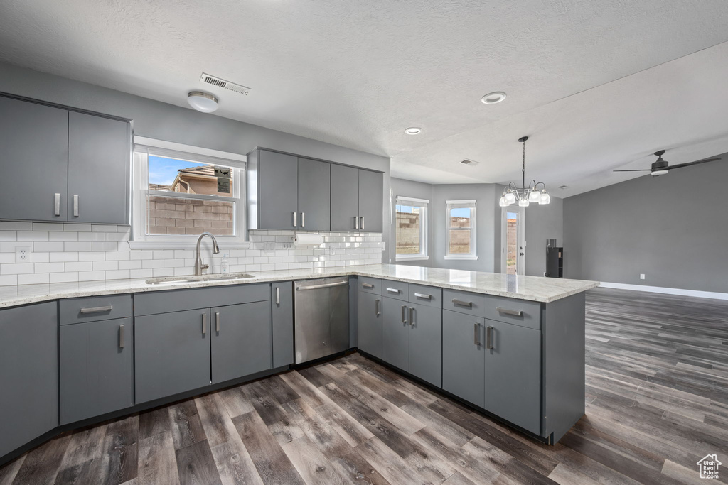 Photo 13 for MLS #2107601 at 615 N 220 West