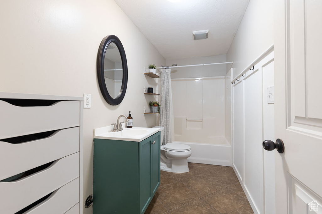 2026 E SADDLEBACK DR Enoch, UT 84721
