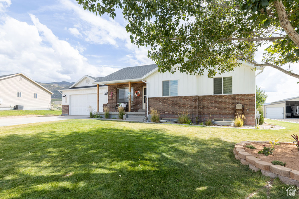 2026 E SADDLEBACK DR Enoch, UT 84721