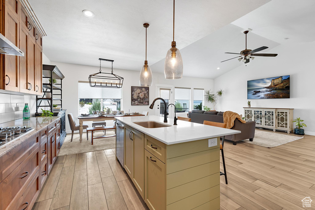 3727 S LARKSPUR CIR Saratoga Springs, UT 84045