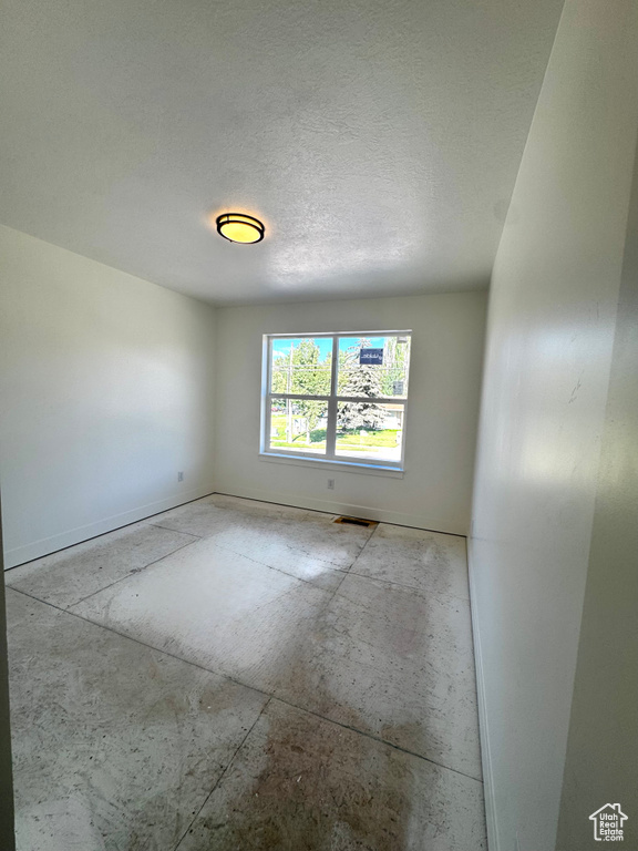 727 S ROBISON LN Logan, UT 84321