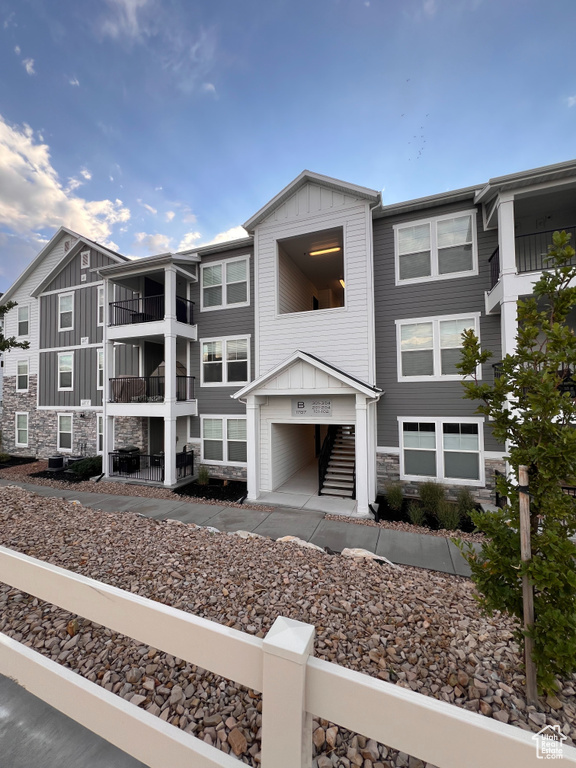 1787 N FESTIVE WAY #302 Saratoga Springs, UT 84045
