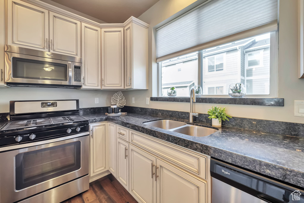 13416 S PURPLE ASH LN Draper, UT 84020