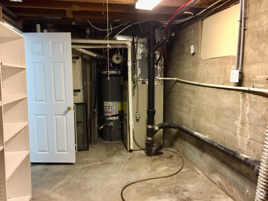 69 BEACON AVE Layton, UT 84041