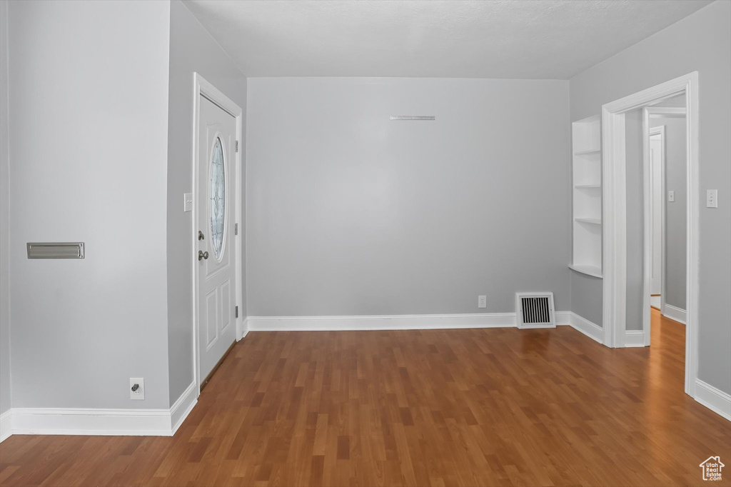 Photo 5 for MLS #2107612 at 69 Beacon Ave