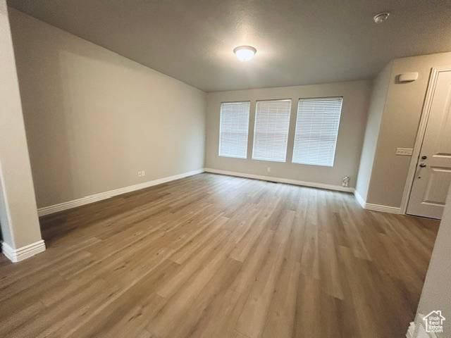 1521 S 850 W Woods Cross, UT 84087