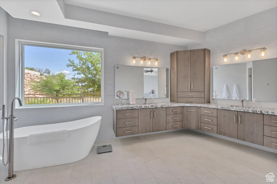 Photo 35 for MLS #2107615 at 1648 S Quartz Dr