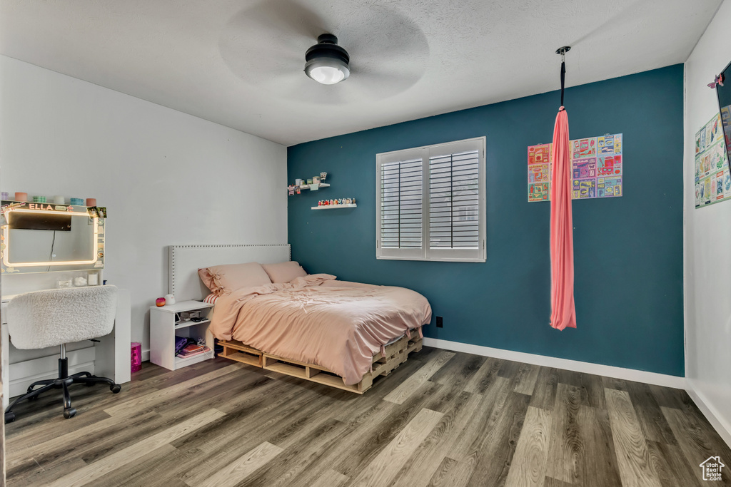 Photo 12 for MLS #2107632 at 3109 S Applewood Dr