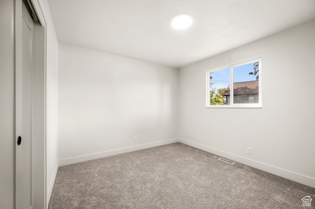 Photo 18 for MLS #2107638 at 1371 E Skyview Dr