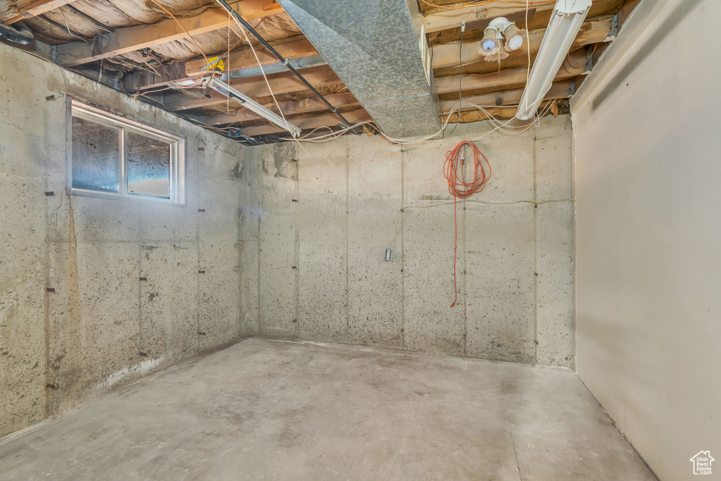 595 S 100 ST Fountain Green, UT 84632