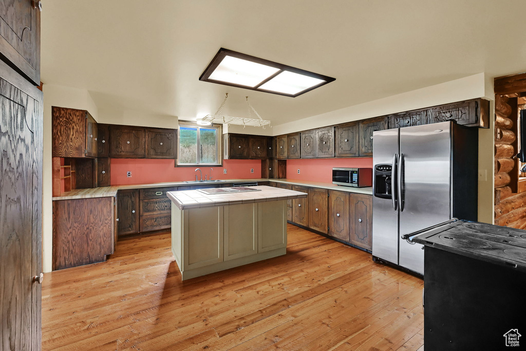 2897 N MORGAN VALLEY DR Mountain Green, UT 84050