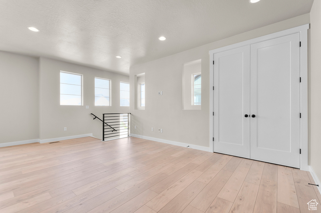 Photo 14 for MLS #2107661 at 3979 W Red Clover Dr