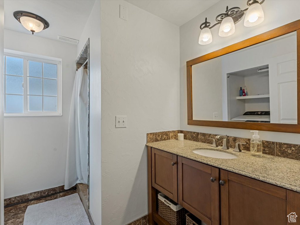 887 E CHARIOT DR Sandy, UT 84094
