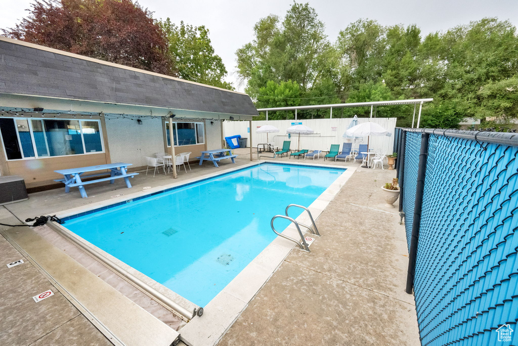 Photo 13 for MLS #2107675 at 2220 E Murray Holladay Rd #405
