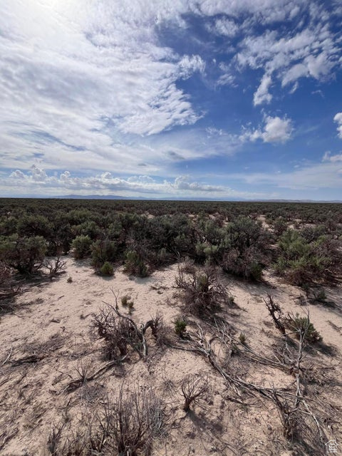 5600 W RAILROAD EXPRESS FRONTAGE RD Beryl, UT 84714