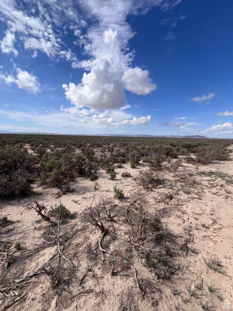 5600 W RAILROAD EXPRESS FRONTAGE RD Beryl, UT 84714