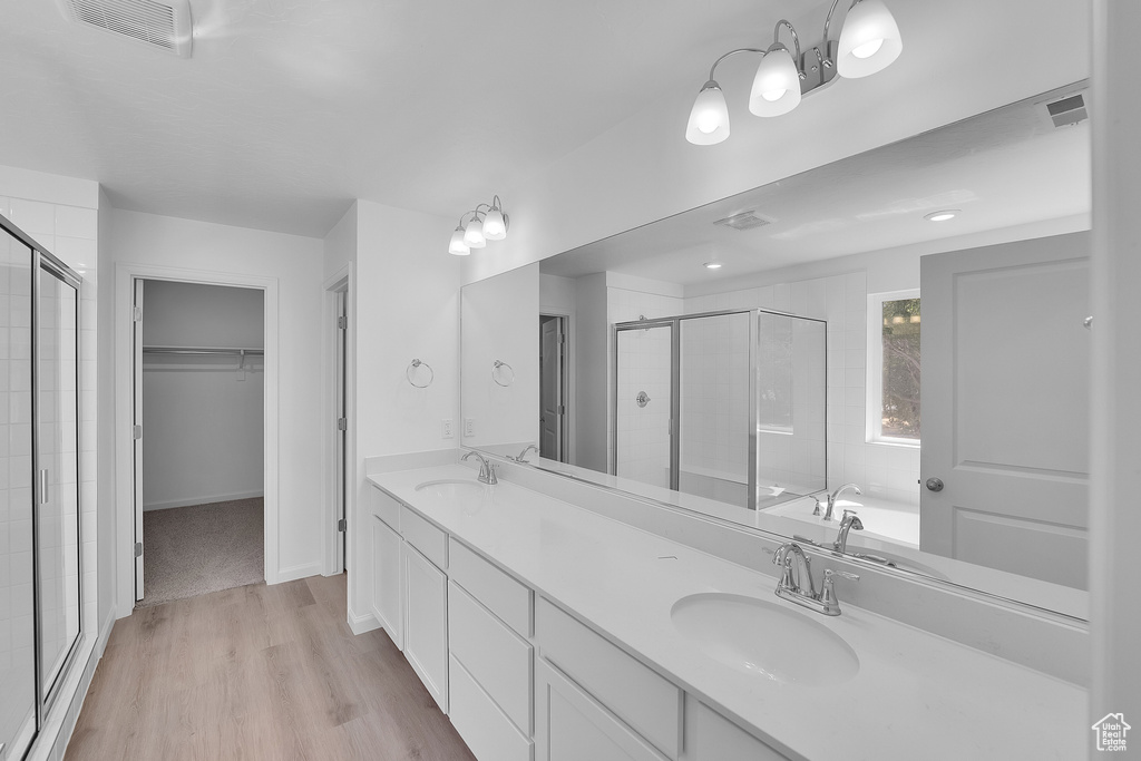 Photo 7 for MLS #2107683 at 2080 E Dolan Dr #1332