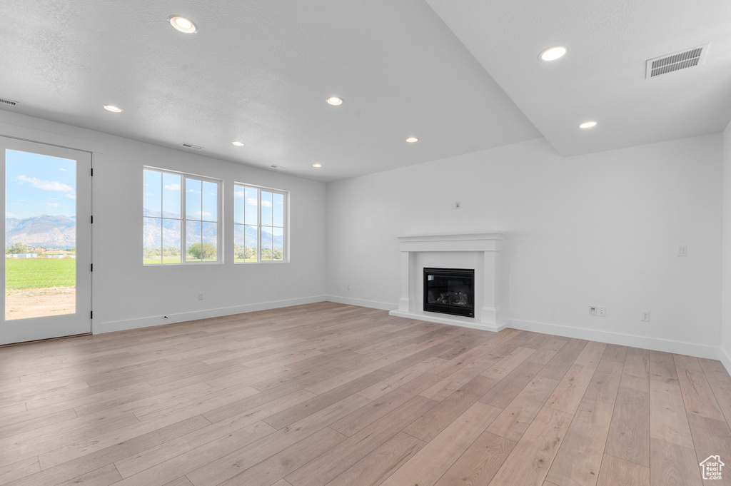 Photo 9 for MLS #2107688 at 1944 S 2425 West