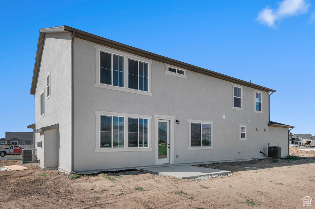 Photo 4 for MLS #2107688 at 1944 S 2425 West
