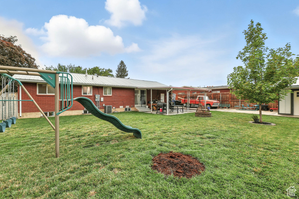 Photo 38 for MLS #2107696 at 955 E Flonette Ave