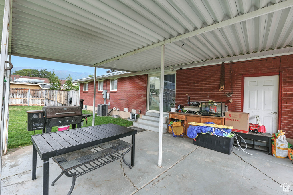 Photo 31 for MLS #2107696 at 955 E Flonette Ave