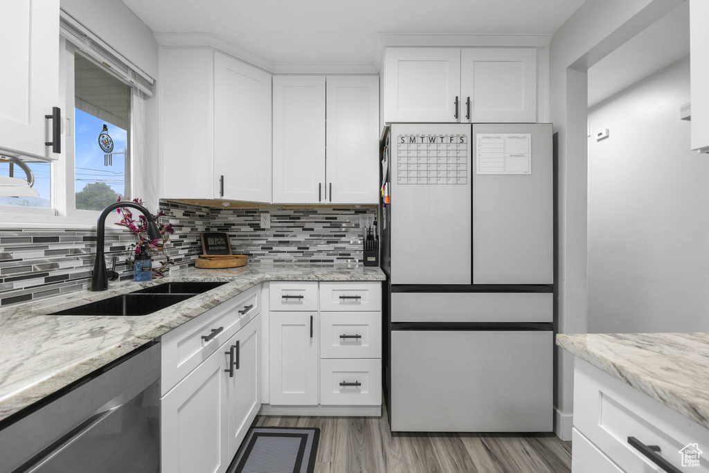 Photo 10 for MLS #2107696 at 955 E Flonette Ave