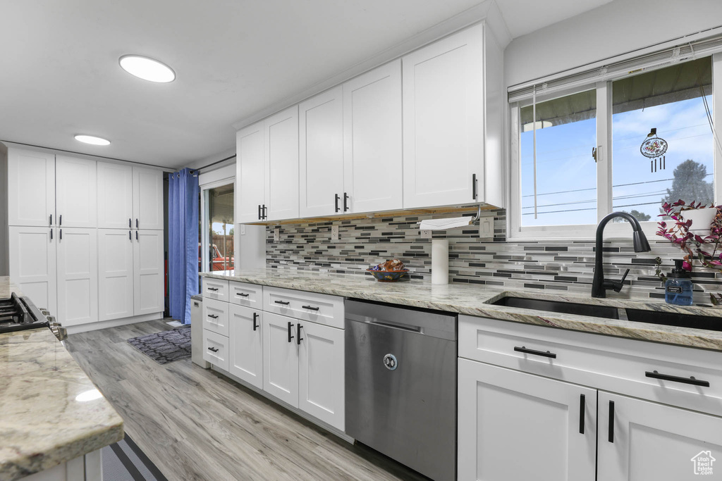 Photo 11 for MLS #2107696 at 955 E Flonette Ave