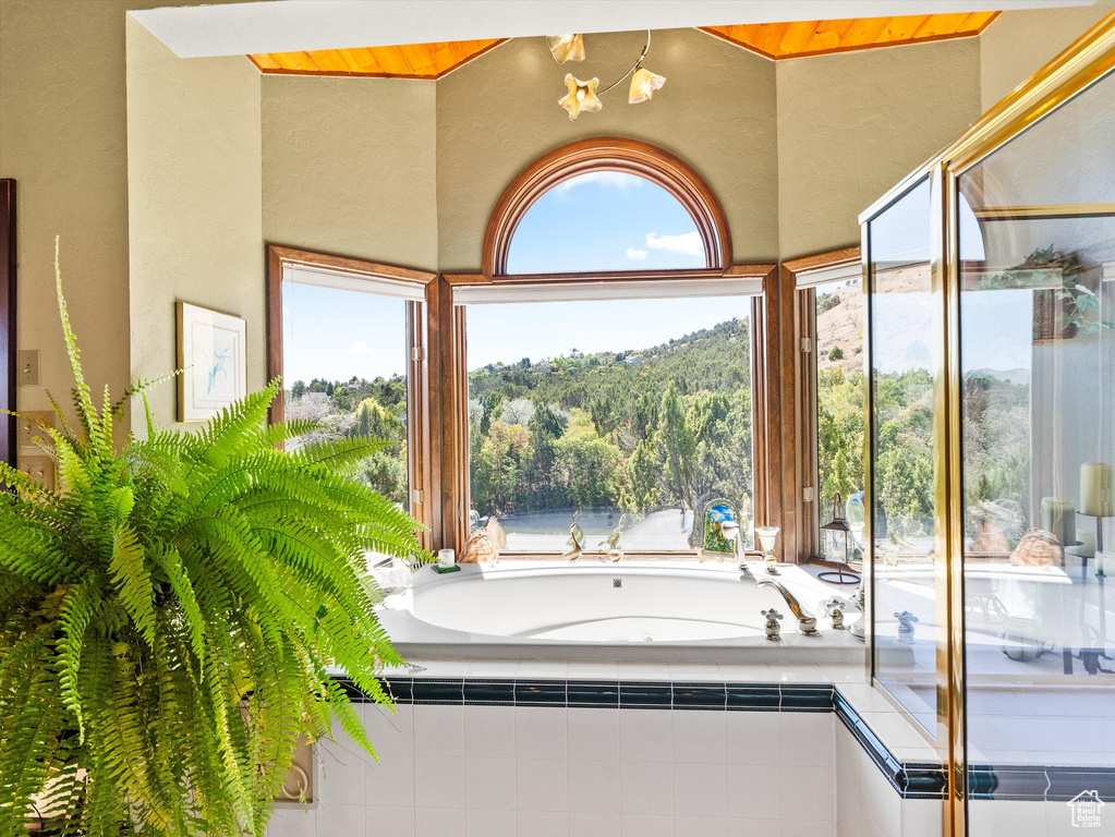 1420 CEDAR LAKE RD Pocatello, ID 83204