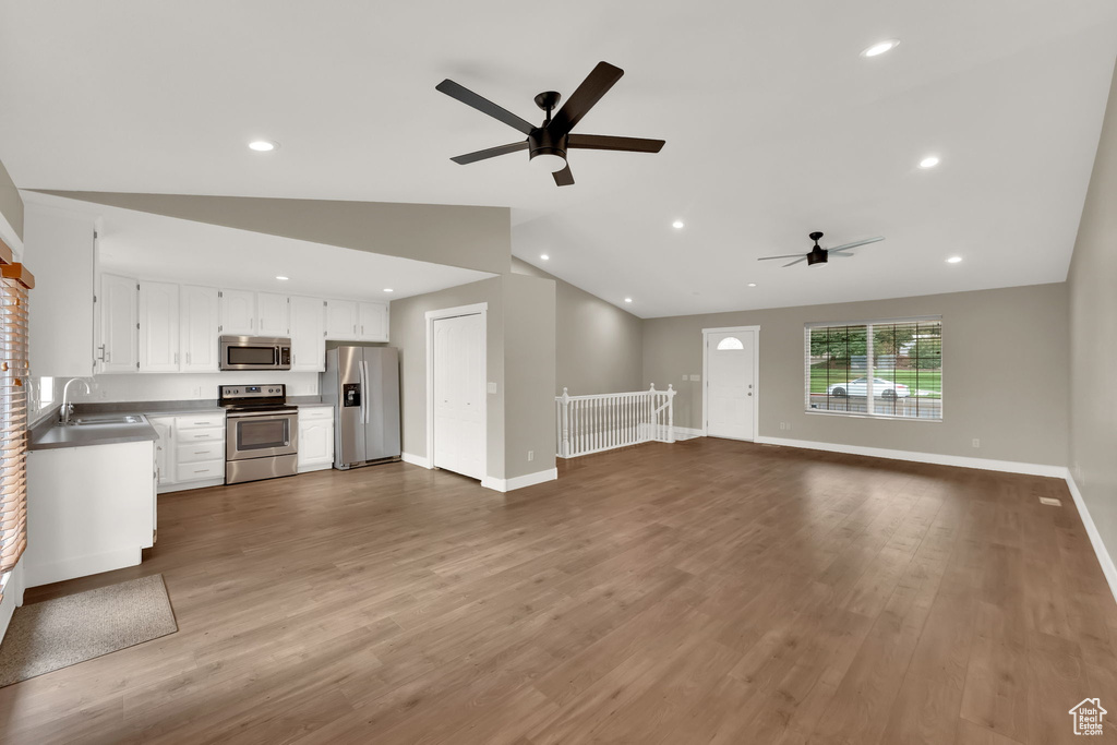 Photo 7 for MLS #2107718 at 10207 N Cottonwood Dr