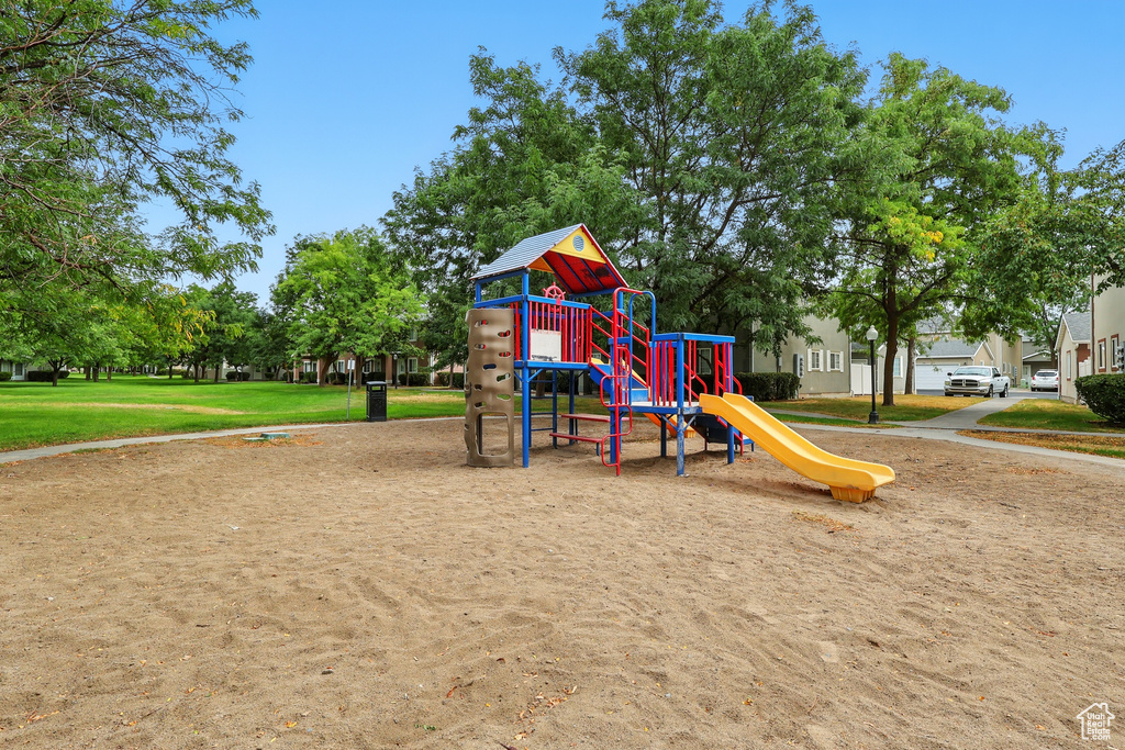 Photo 29 for MLS #2107725 at 48 Kensington Pl