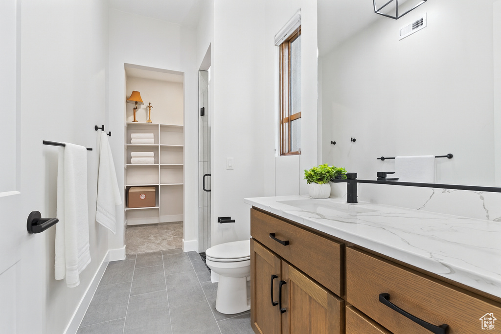 Photo 19 for MLS #2107730 at 2090 N Tuweap Dr #13