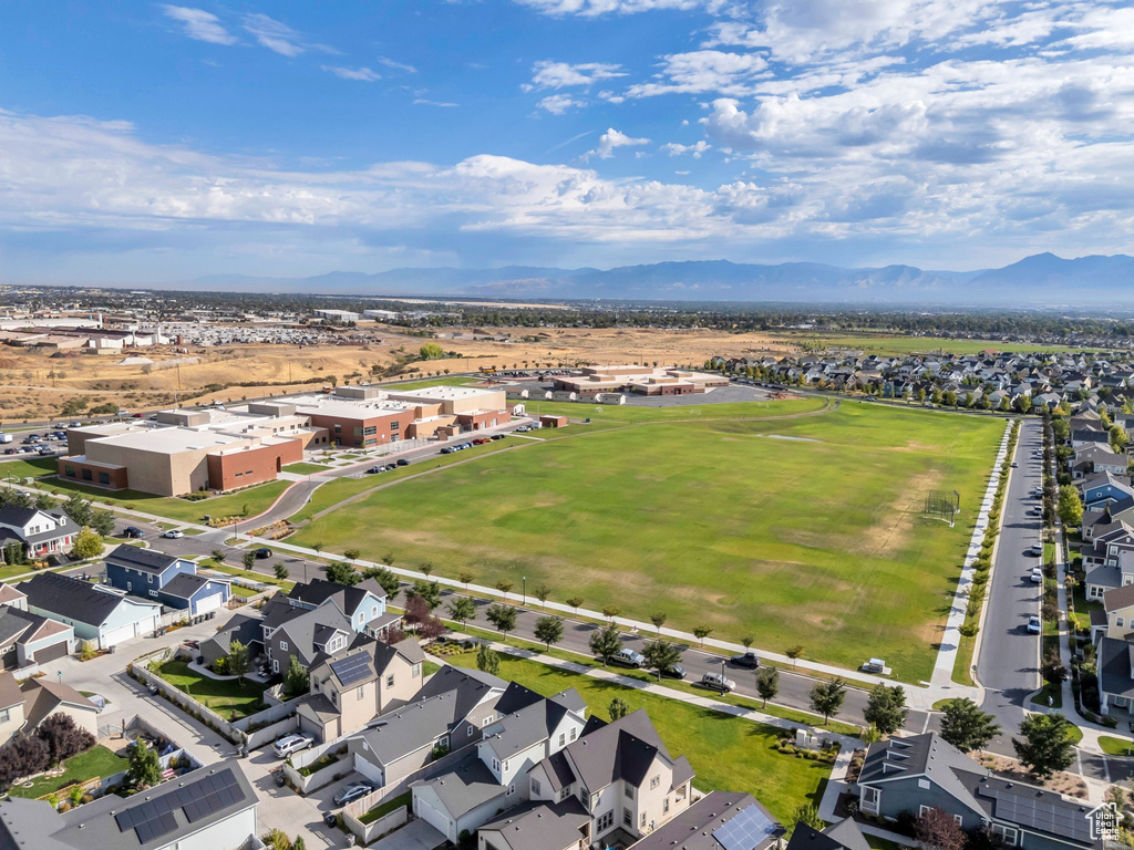 10533 S STURGEON DR South Jordan, UT 84009