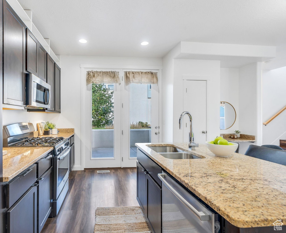 10533 S STURGEON DR South Jordan, UT 84009