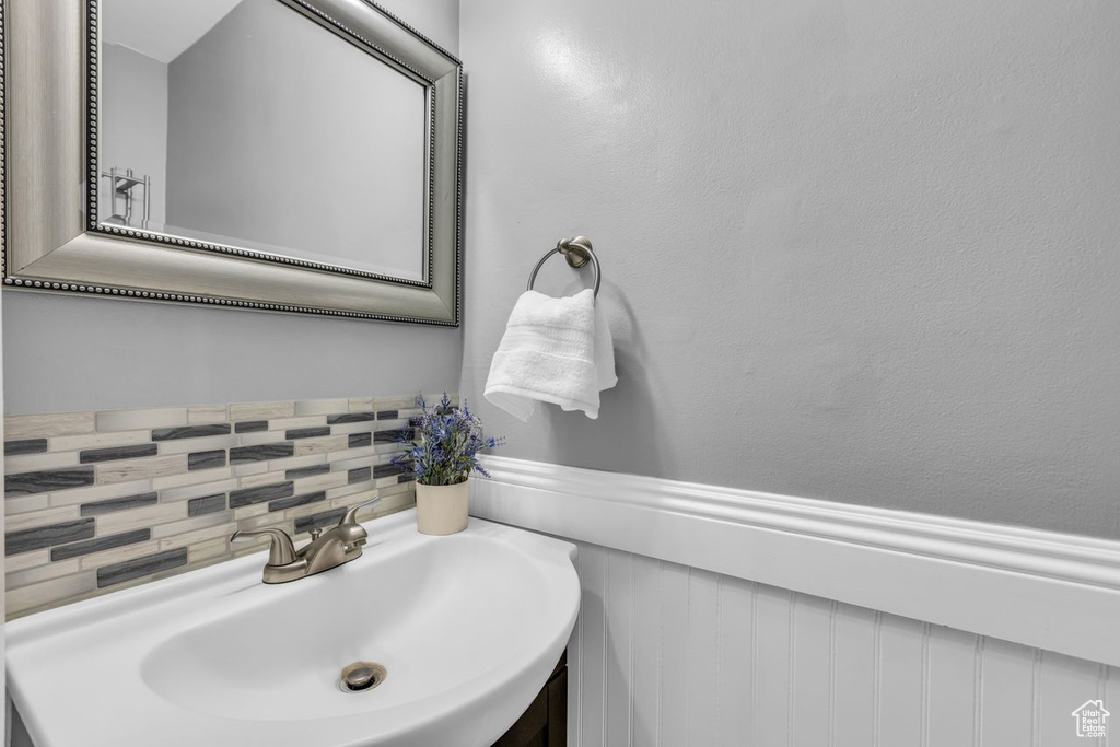 Photo 14 for MLS #2107759 at 393 E 400 North