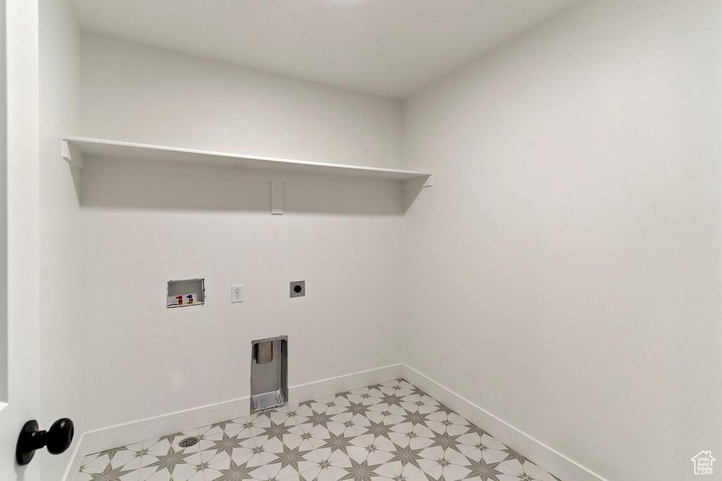 1641 S 2350 W #B Syracuse, UT 84075