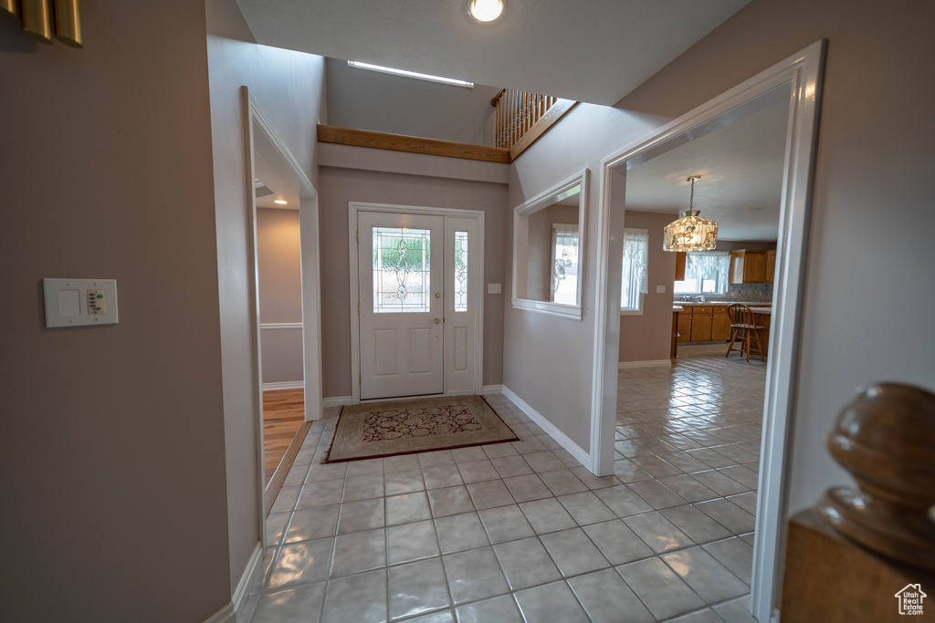 Photo 4 for MLS #2107773 at 401 N Fairgrounds Rd