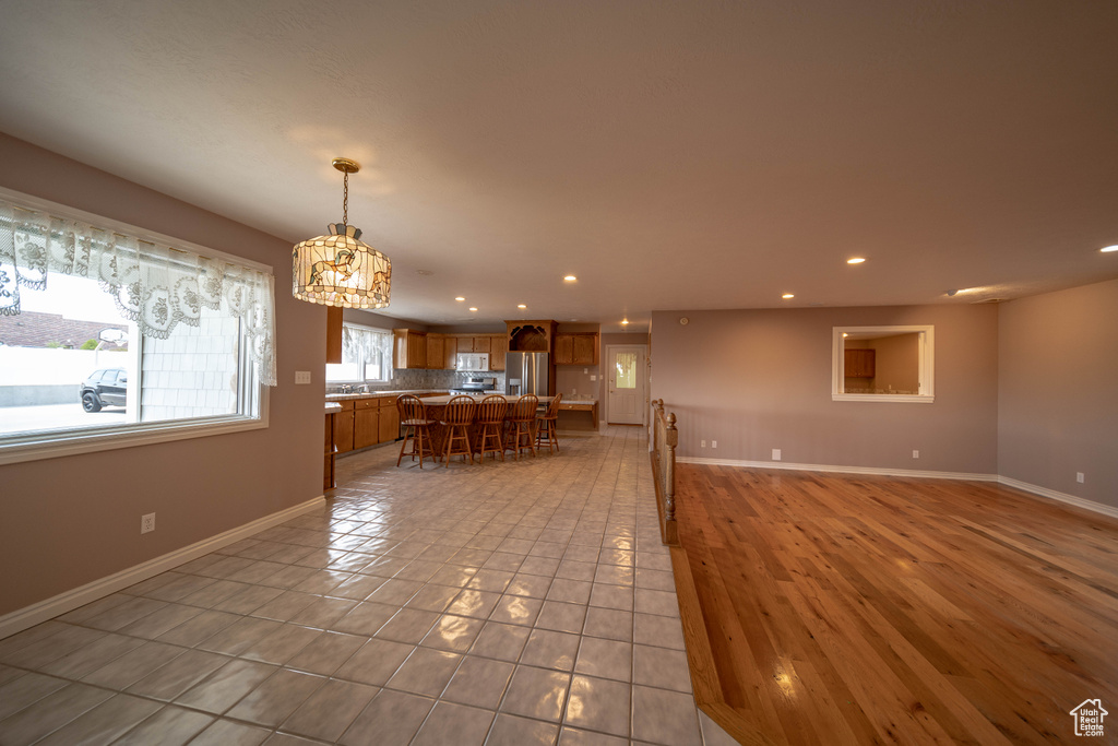 Photo 5 for MLS #2107773 at 401 N Fairgrounds Rd