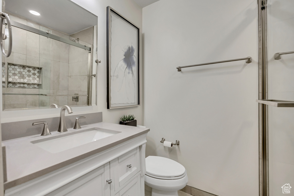 Photo 15 for MLS #2107781 at 44 W Broadway #704